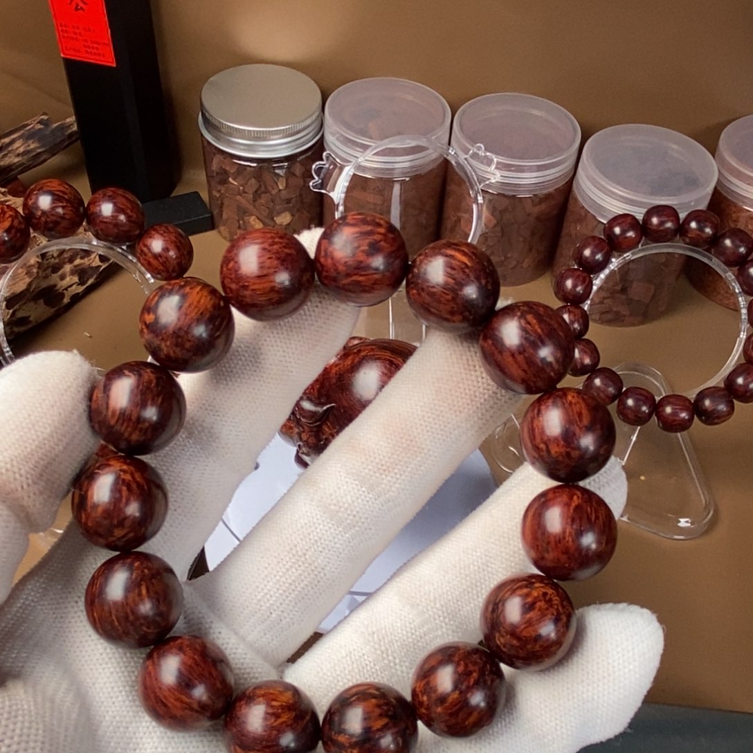 白***心降真香手串/手链1.5