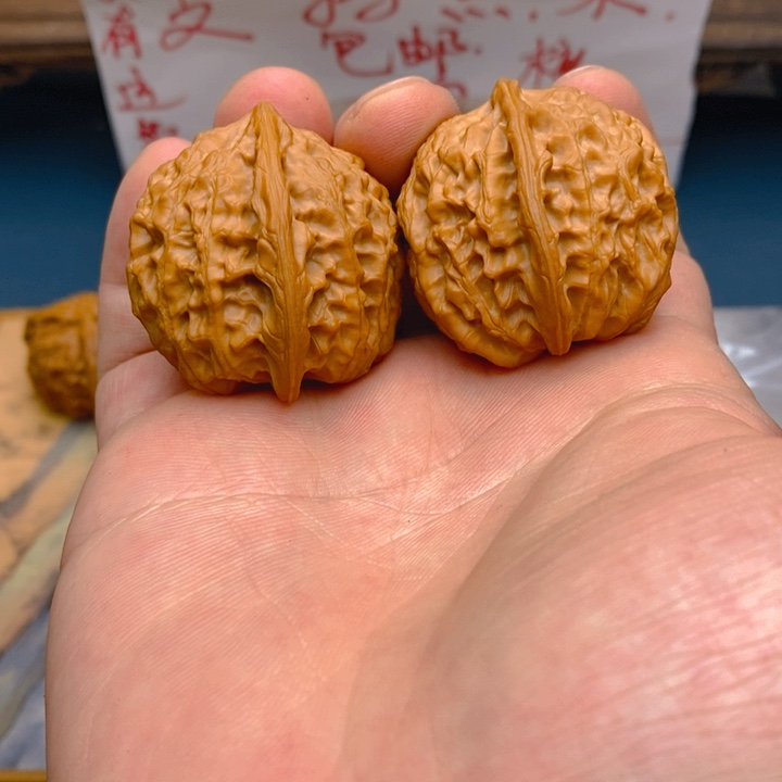 文玩核桃把件39.5金牛