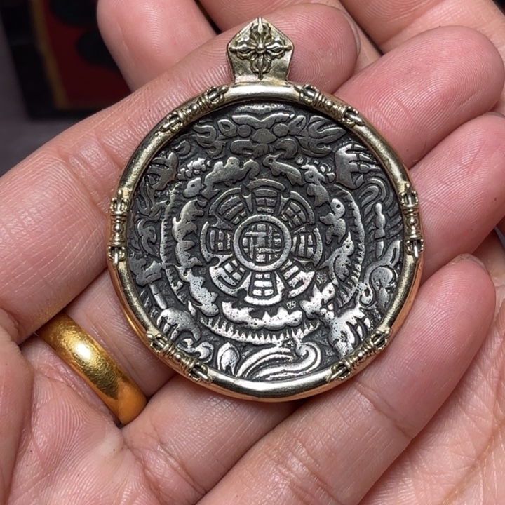 玻璃颈饰藏传喜马拉雅