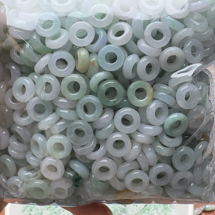 未镶嵌挂件翡翠福利20个，不包邮，拍一单邮费发货