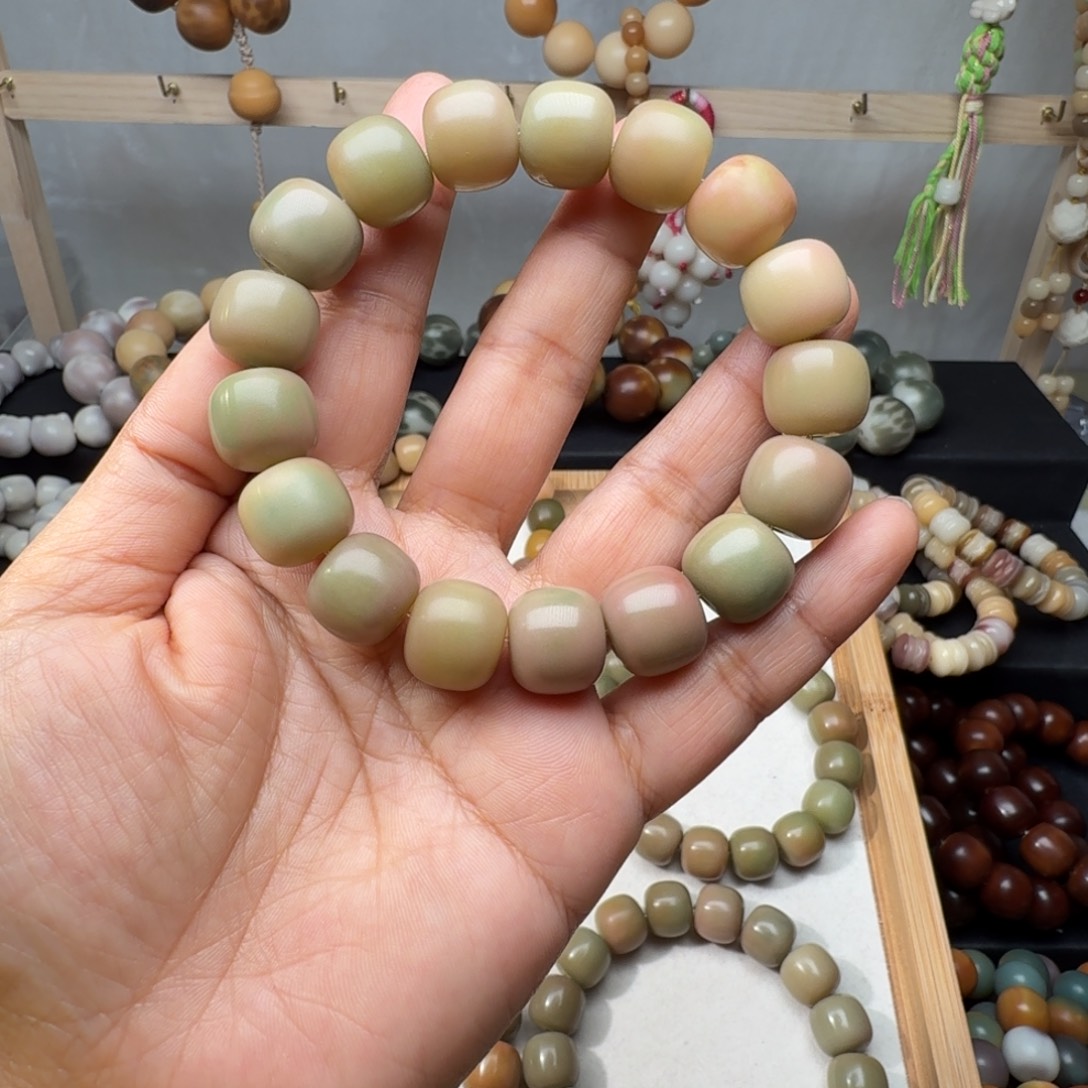 云***月菩提根/象牙果手串卡14干磨
