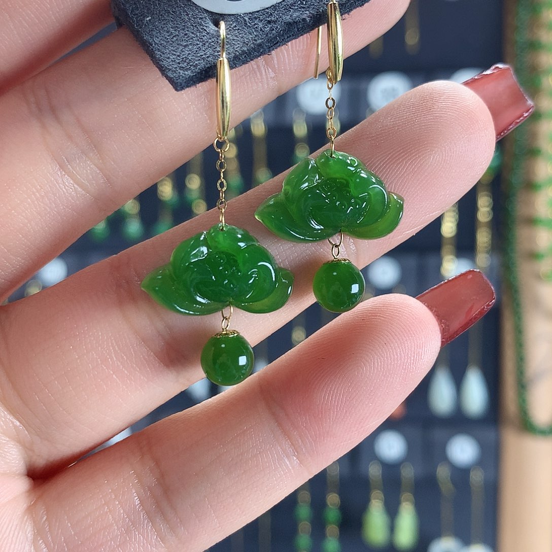 和田玉耳饰18K金镶嵌53