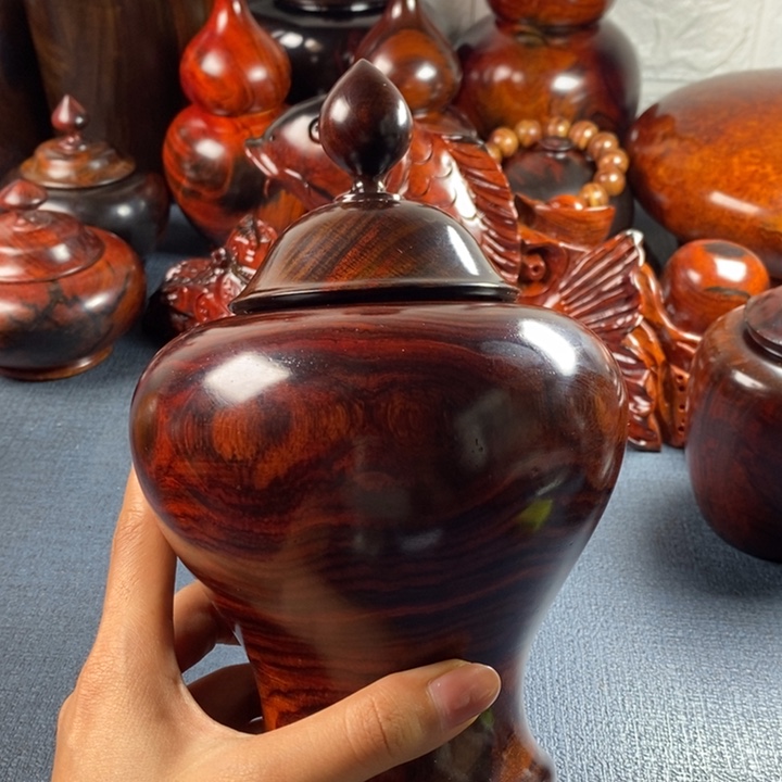 拂***风交趾黄檀（大红酸枝）