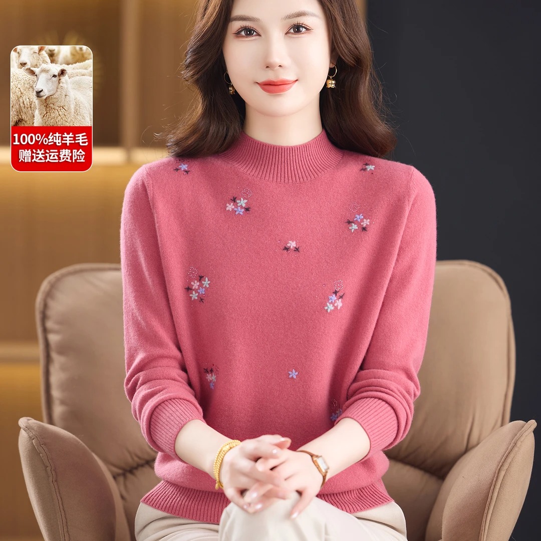 妈妈秋冬装纯羊毛衫宽松大码上衣中老年女装半高领毛衣绣花打底衫