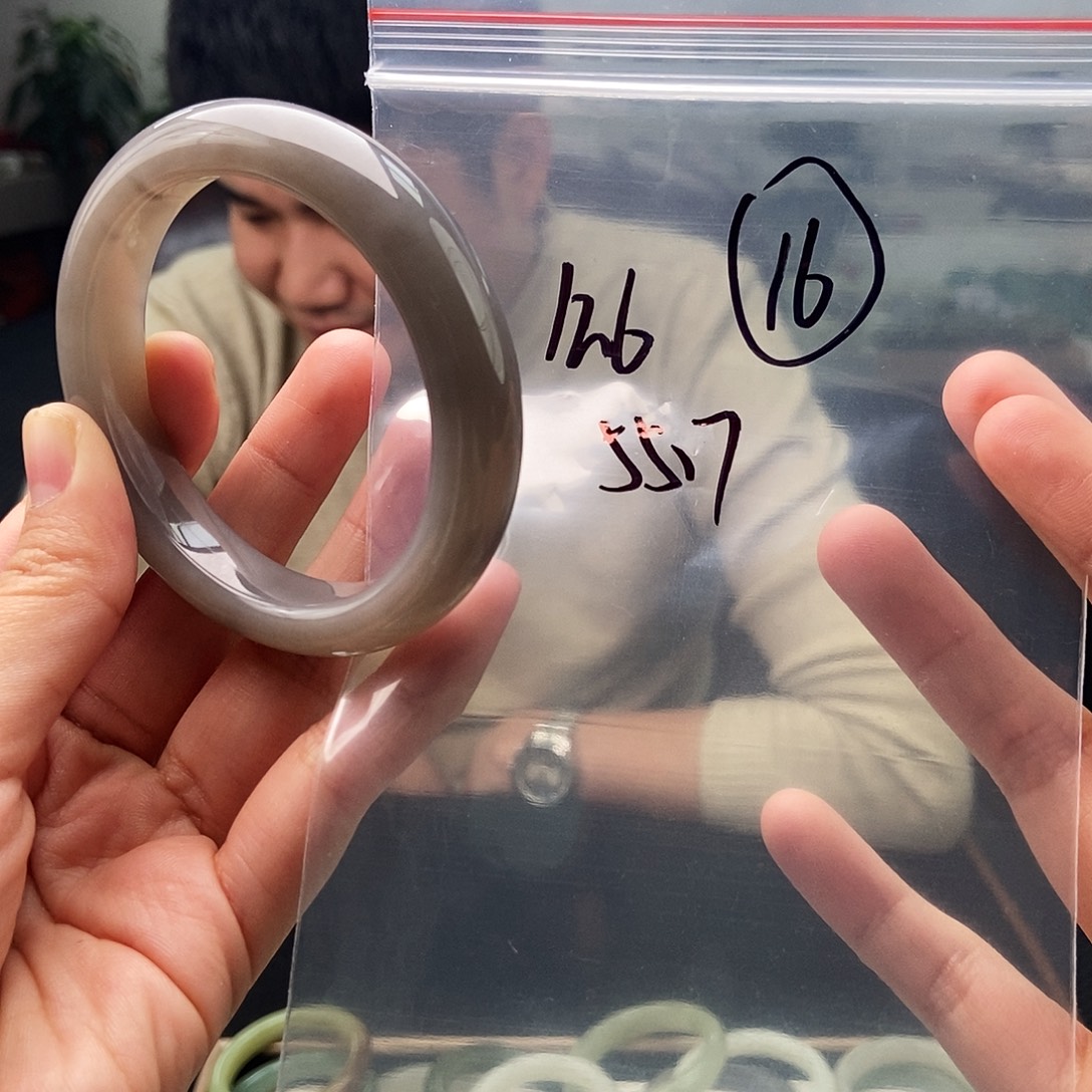 和田玉未镶嵌手镯颜色多样性发拍一发一