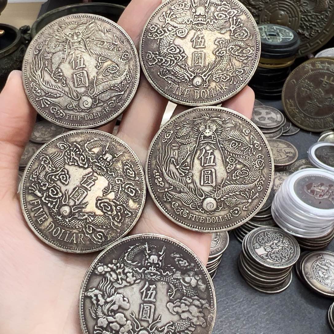 金属复古风格摆件
