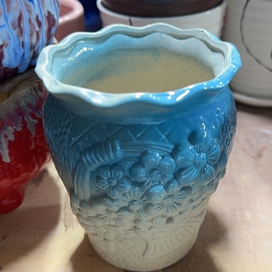 有孔！！有问题问客服，满9元包邮