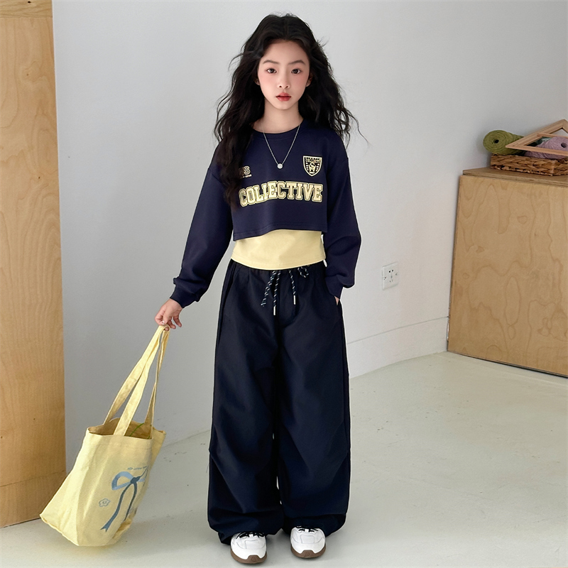 女童套装春秋装2025新款时髦女大童短款卫衣洋气休闲长裤三件套潮