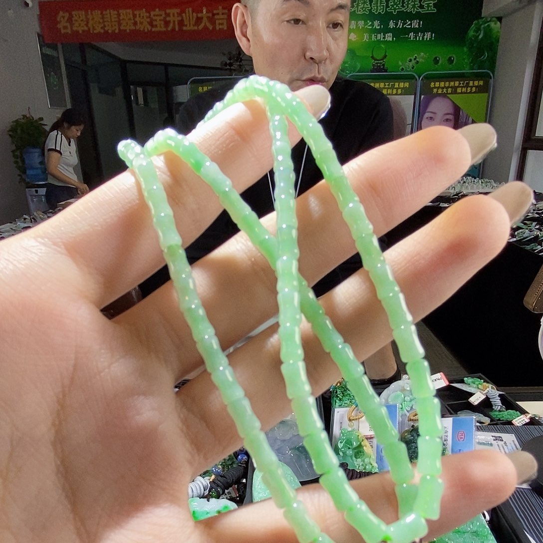 颈饰未镶嵌翡翠翡翠