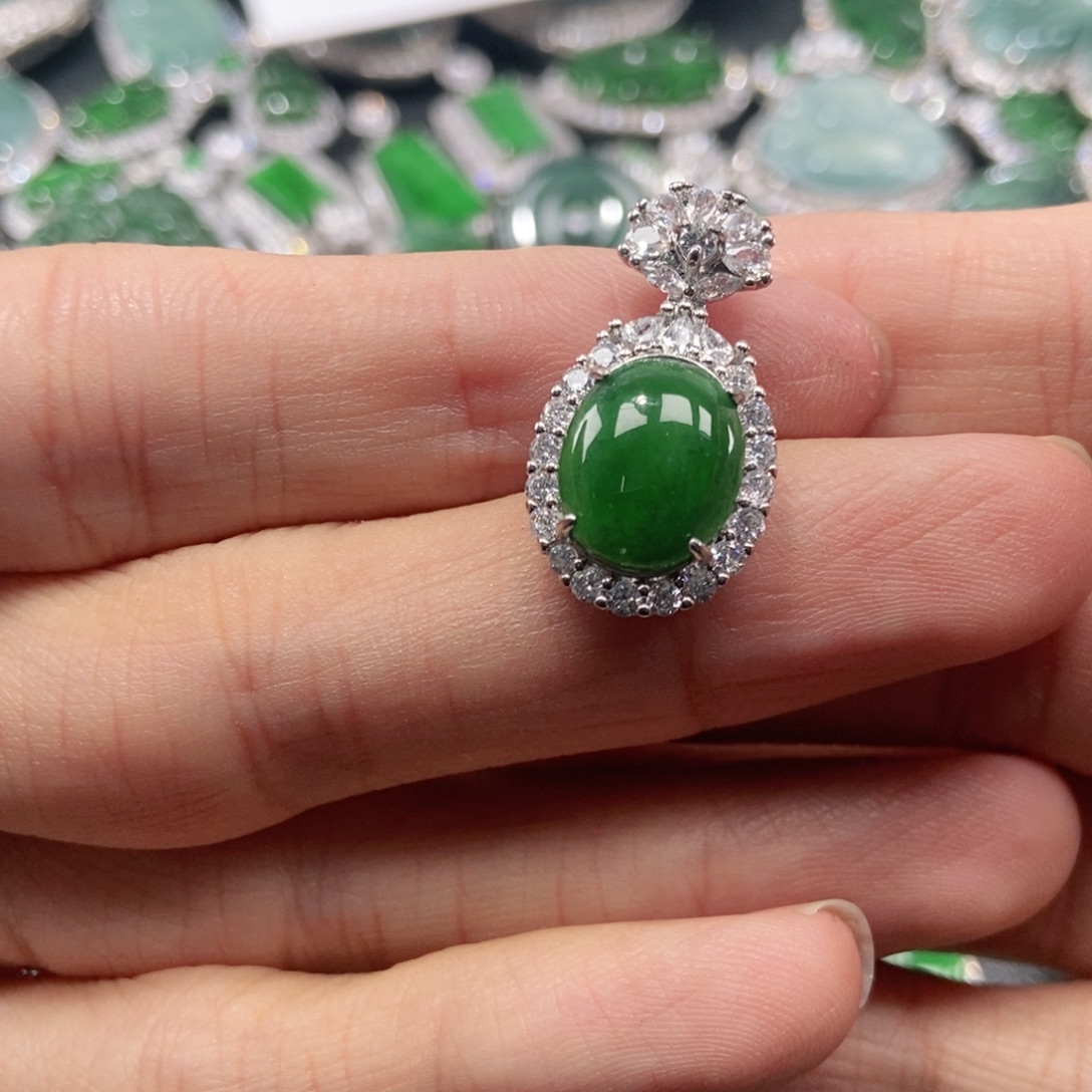 翡翠未镶嵌吊坠(不含链)