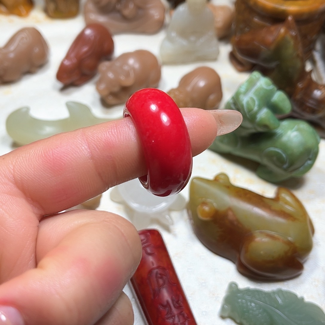 白玉菩提吊坠白玉菩提吊坠