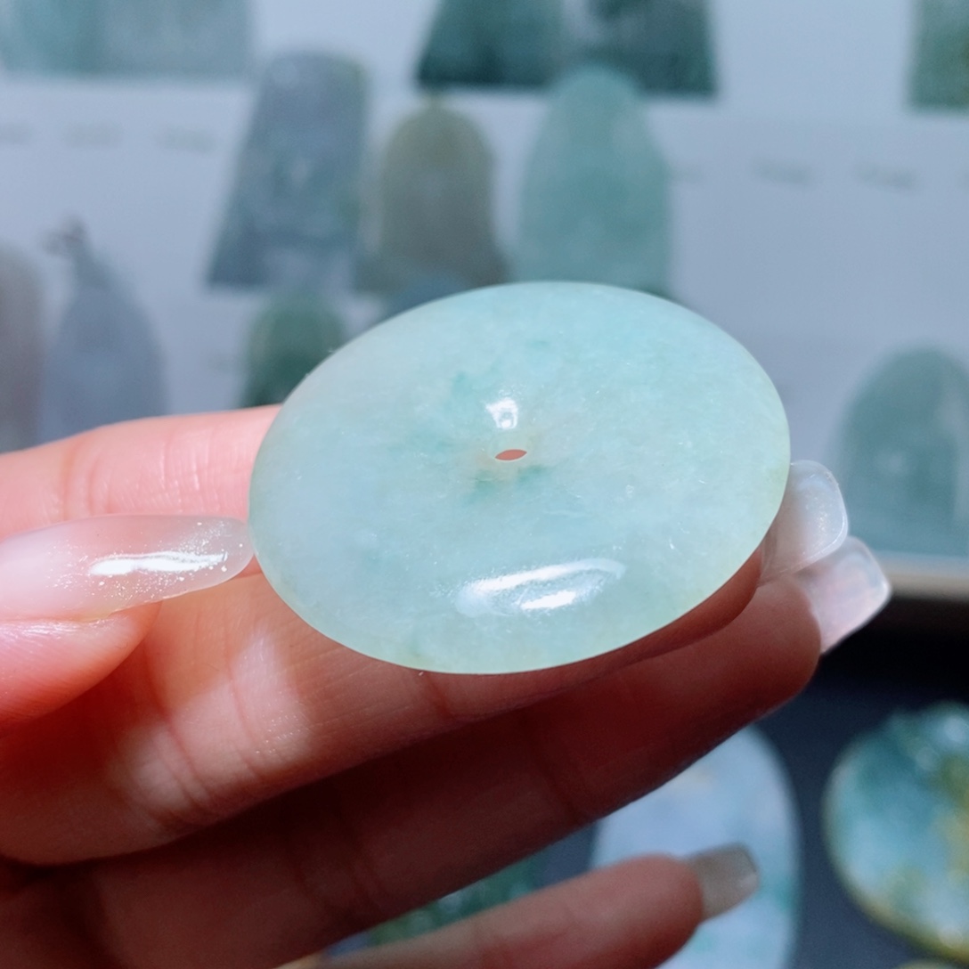 定制翡翠未镶嵌定制吊坠