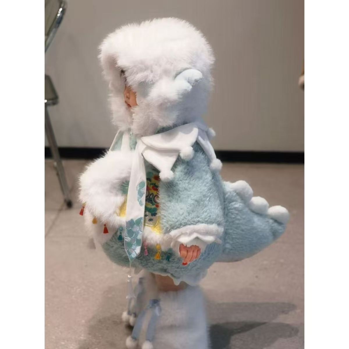 儿童毛绒可爱小恐龙套装2025冬装儿童外套厚绒时尚设计感套装