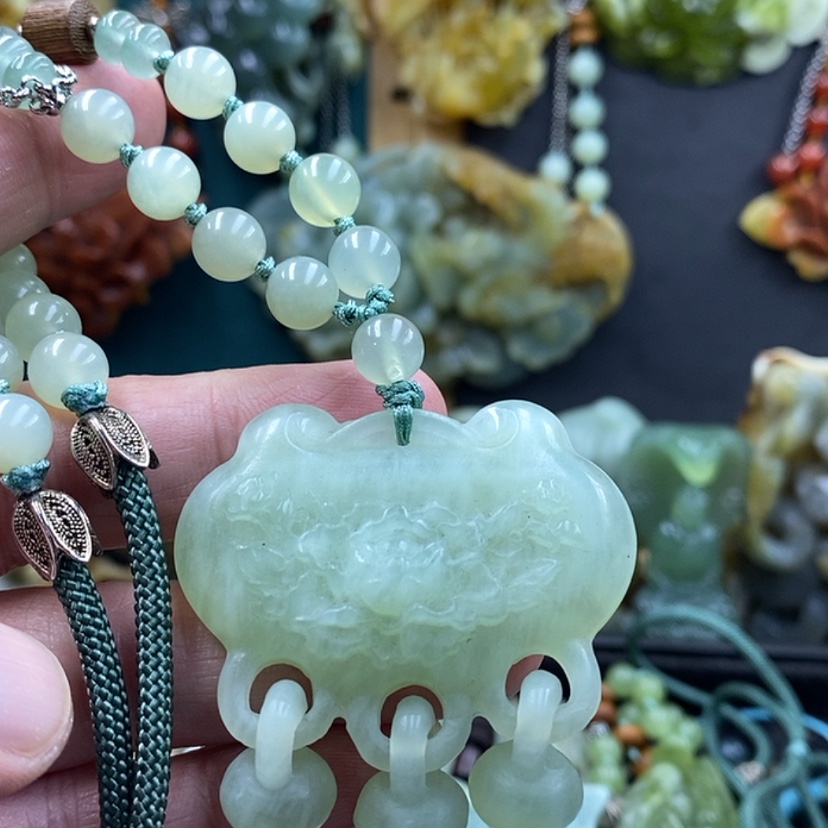 【闪购商品】未镶嵌岫玉吊坠