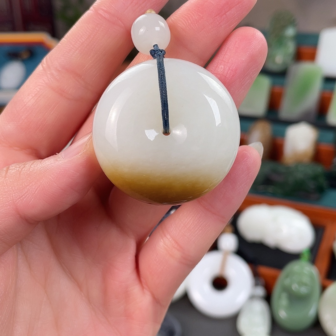 未镶嵌和田玉挂件