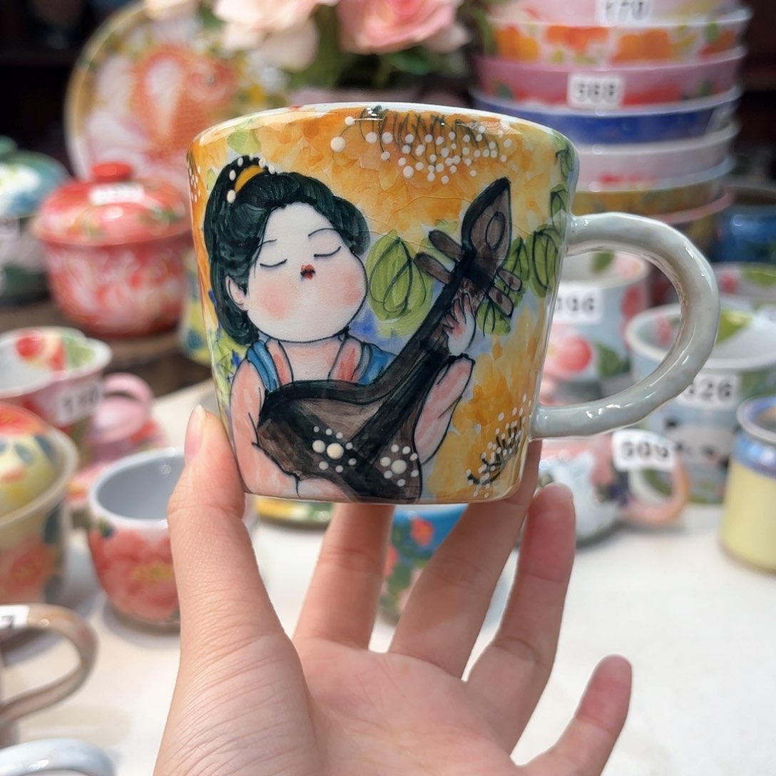 瓷片兔兔的小可爱