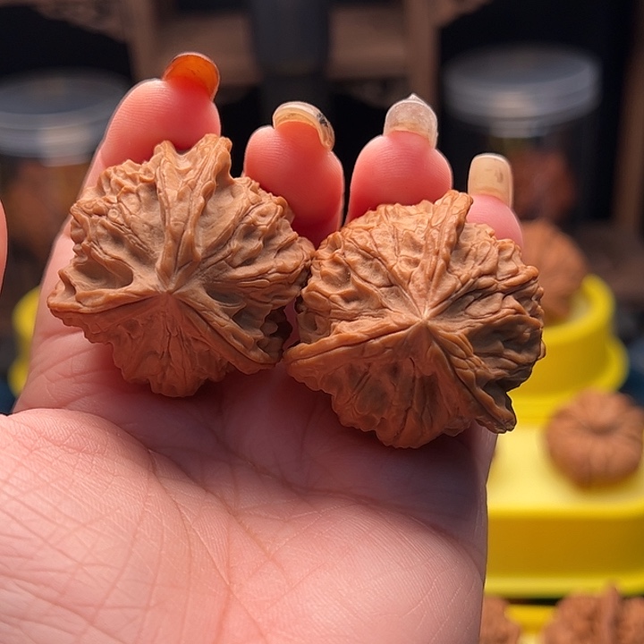 文玩核桃吊坠云蒙山小粗筋三棱 全品