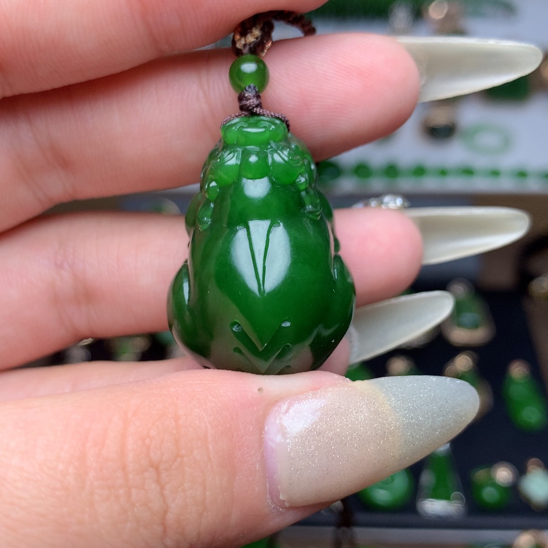 和田玉（碧玉）貔貅吊坠未镶嵌