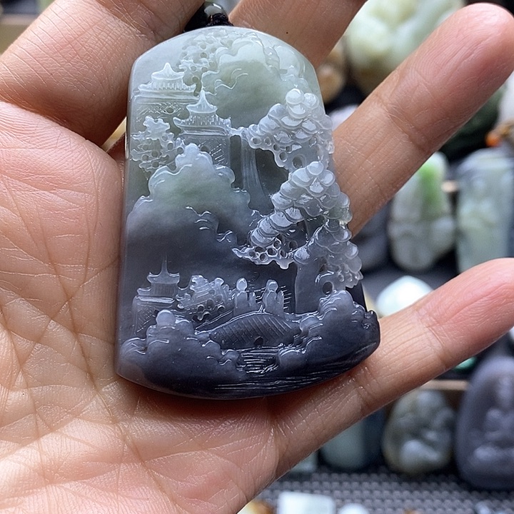 颈饰未镶嵌和田玉（糖玉）