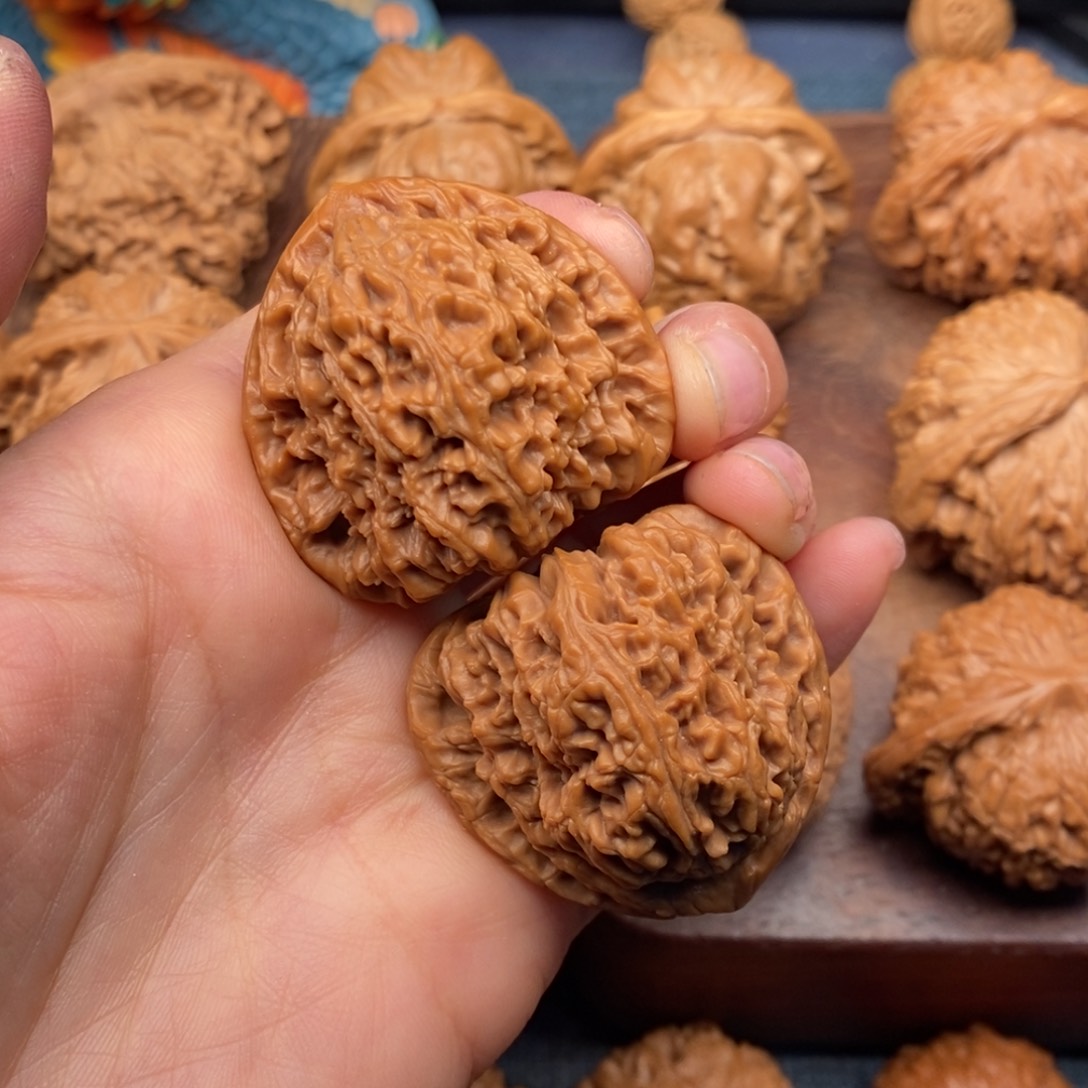 文玩核桃把件野*g38三角疆