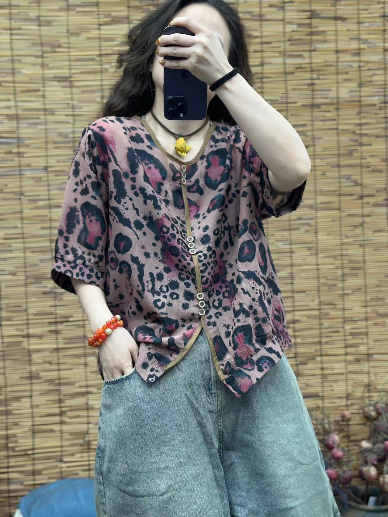 HY    多纽扣套头印花上衣