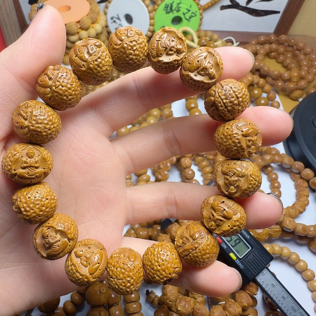 善***间无事牌非洲檀香精品桃核手串