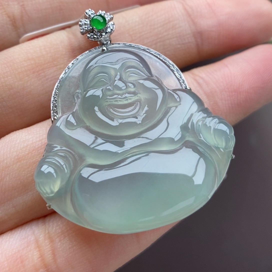 翡翠18K金镶嵌颈饰吊坠61