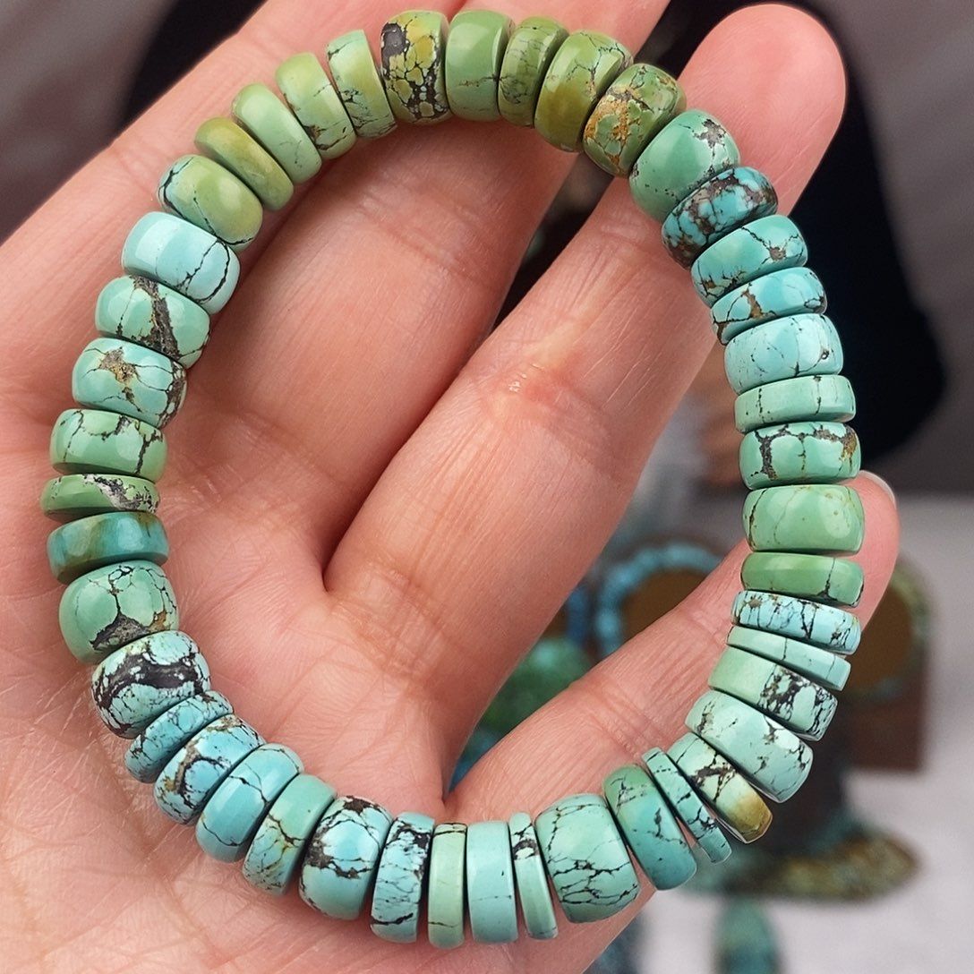 绿松石未镶嵌原矿