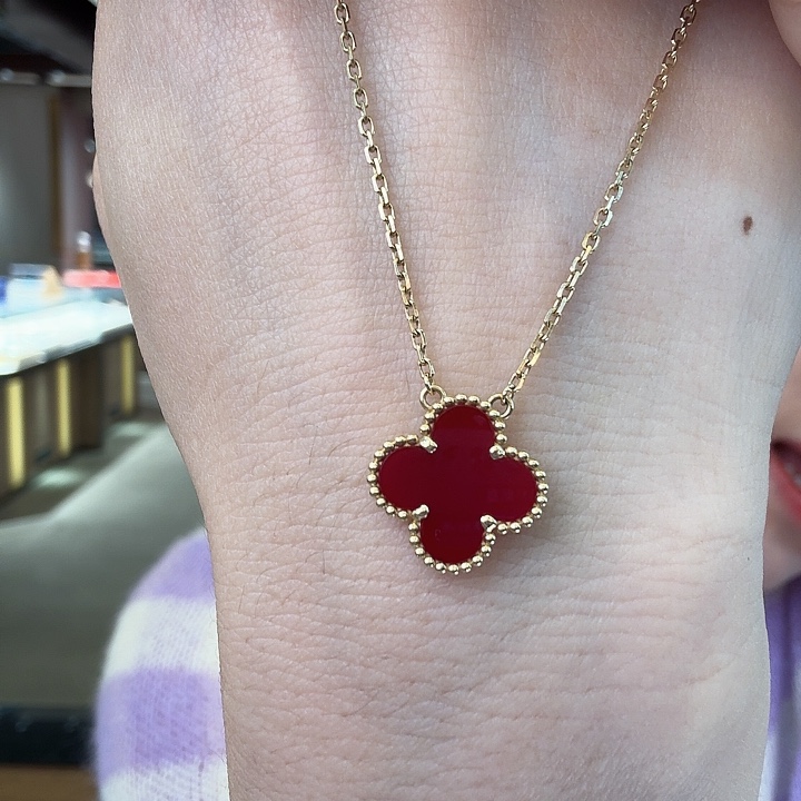 18K金镶嵌项链玛瑙/玉髓项链