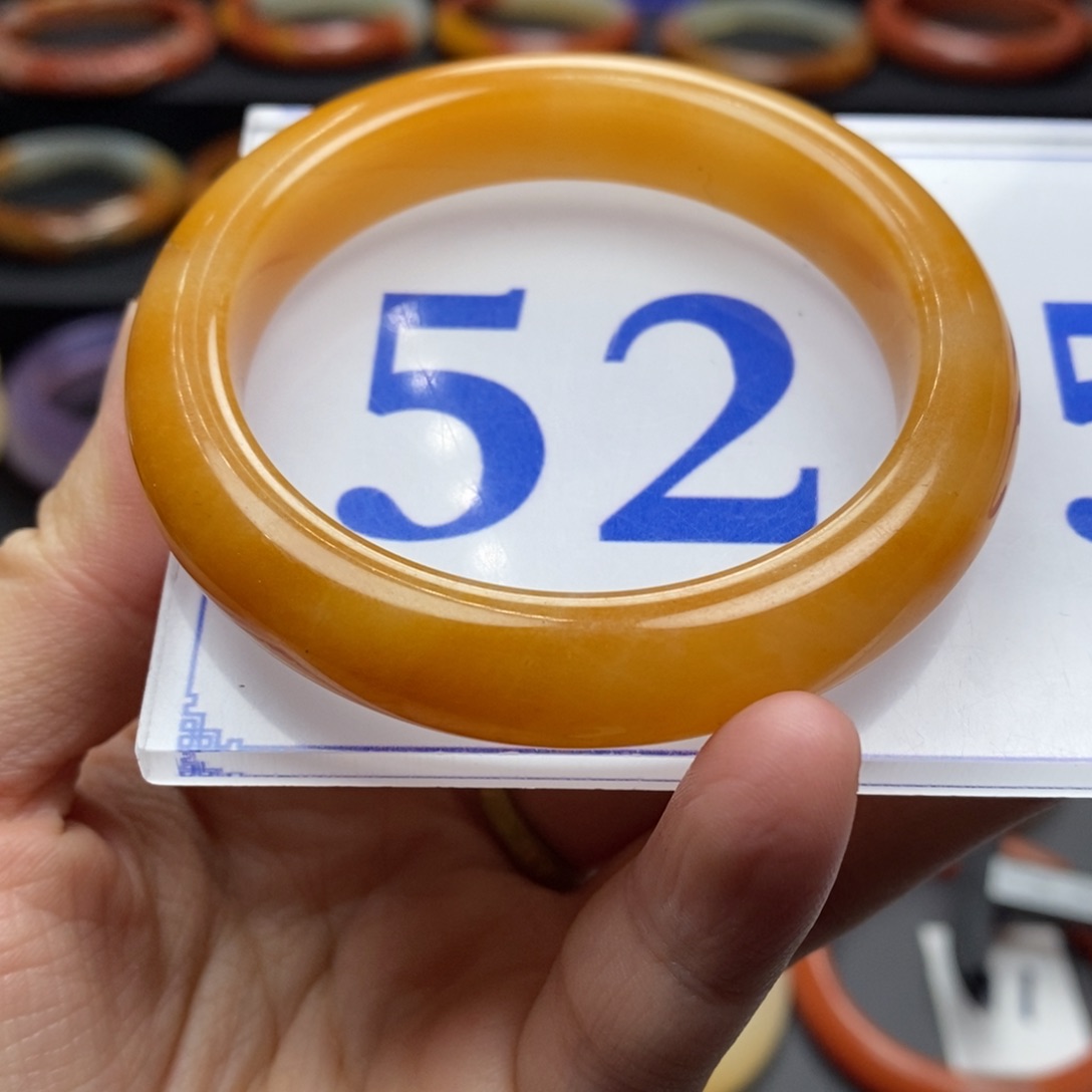 石英质玉（黄龙玉）手镯未镶嵌