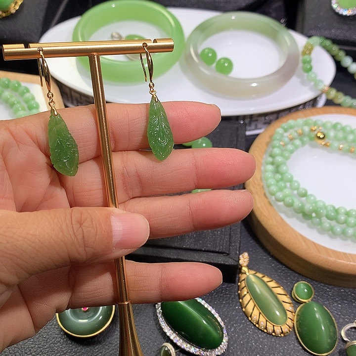 银S925镶嵌和田玉（碧玉）耳饰