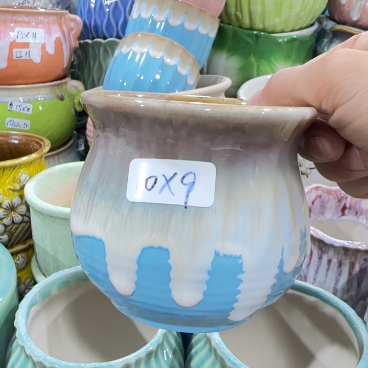 凑9块包邮，有孔，陶瓷花盆