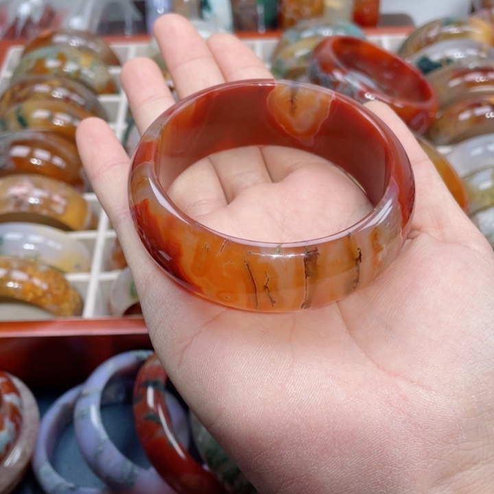 玛瑙/玉髓手镯未镶嵌雄****姐61