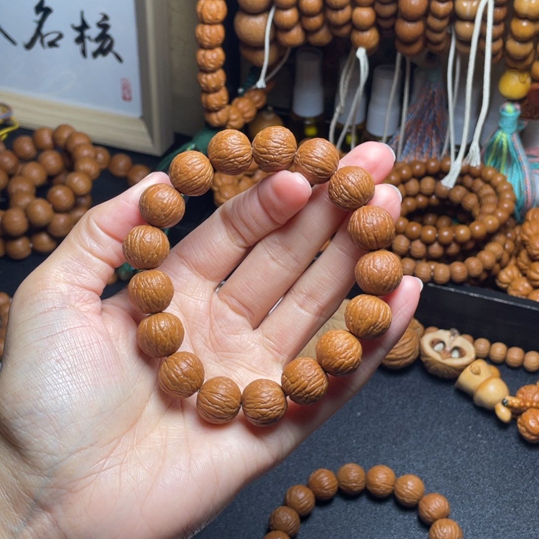 吊坠猴头核桃同尺凤羽