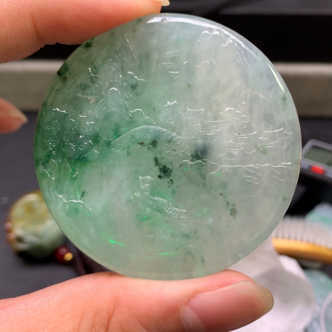 翡翠未镶嵌颈饰翡翠