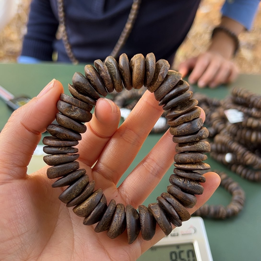 沉香手串树丁沉水39克卡1.8多样性发一条