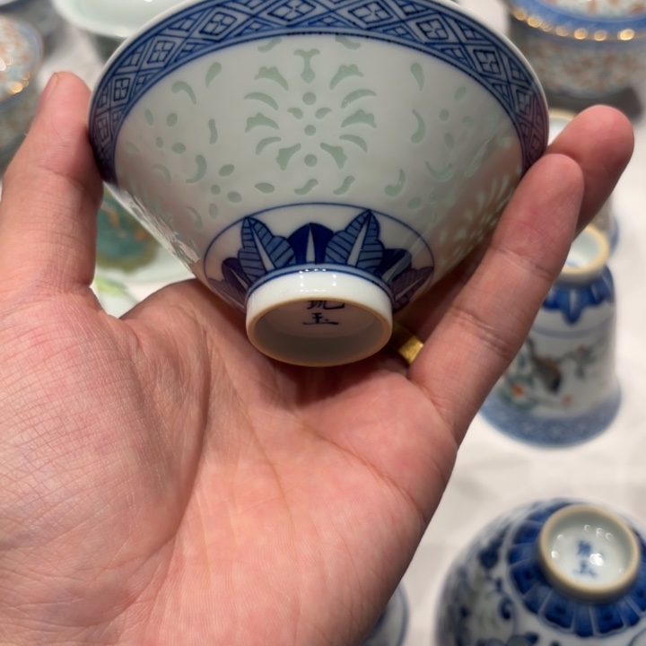 景德镇陶瓷杯子的