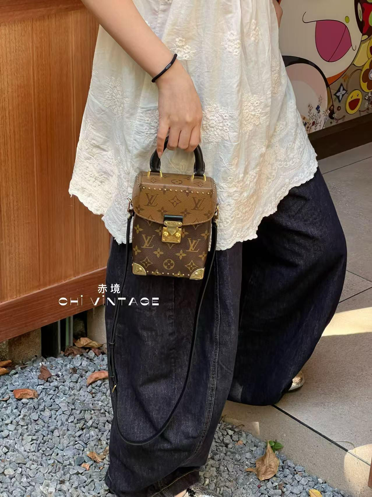 99新 LouisVuitton/路易威登 6110 拼色老花camera box手机包芯片