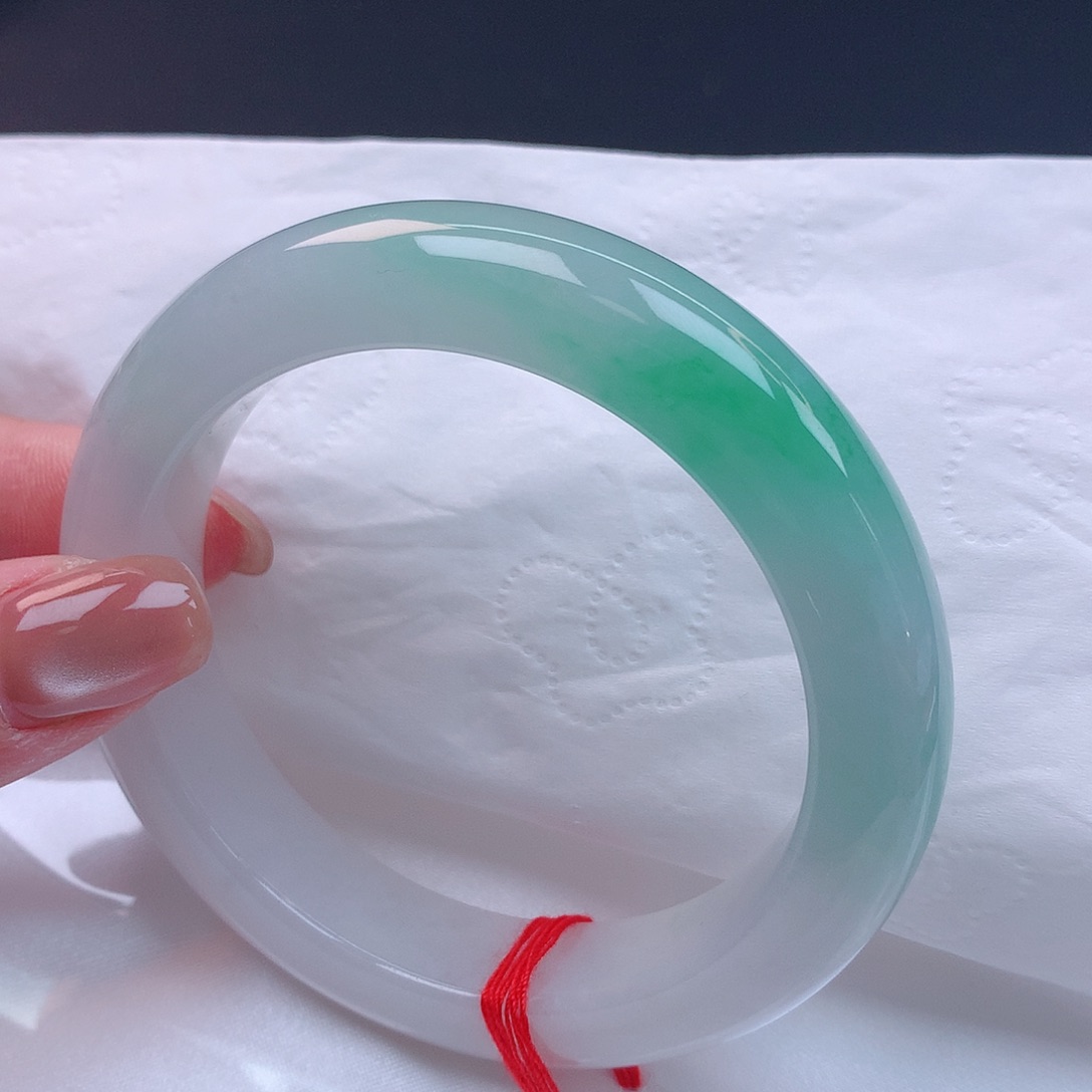 【闪购商品】未镶嵌手镯翡翠57+