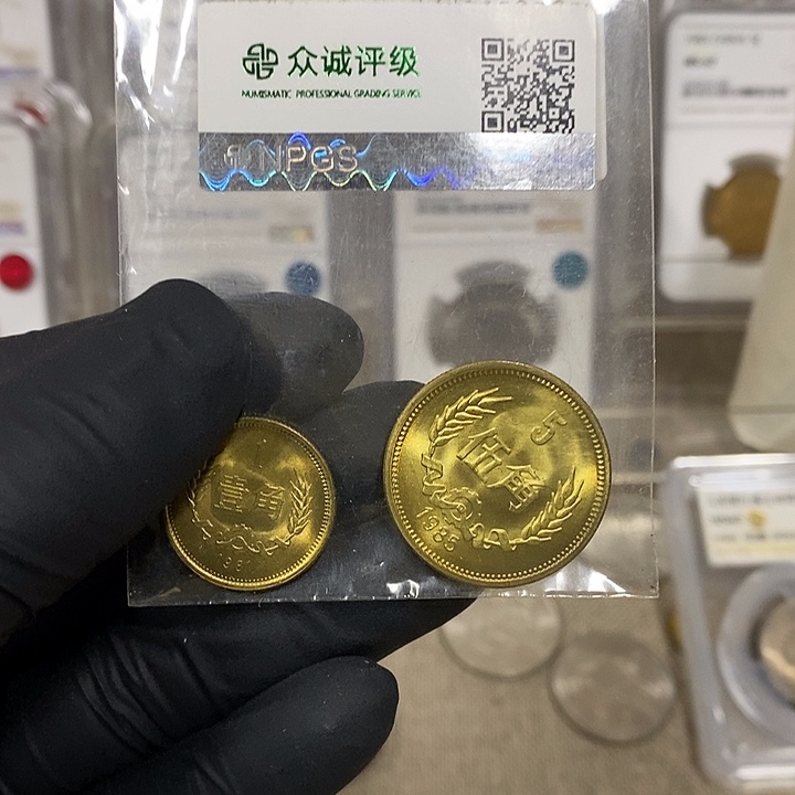 铜向**行如图，如图，如图