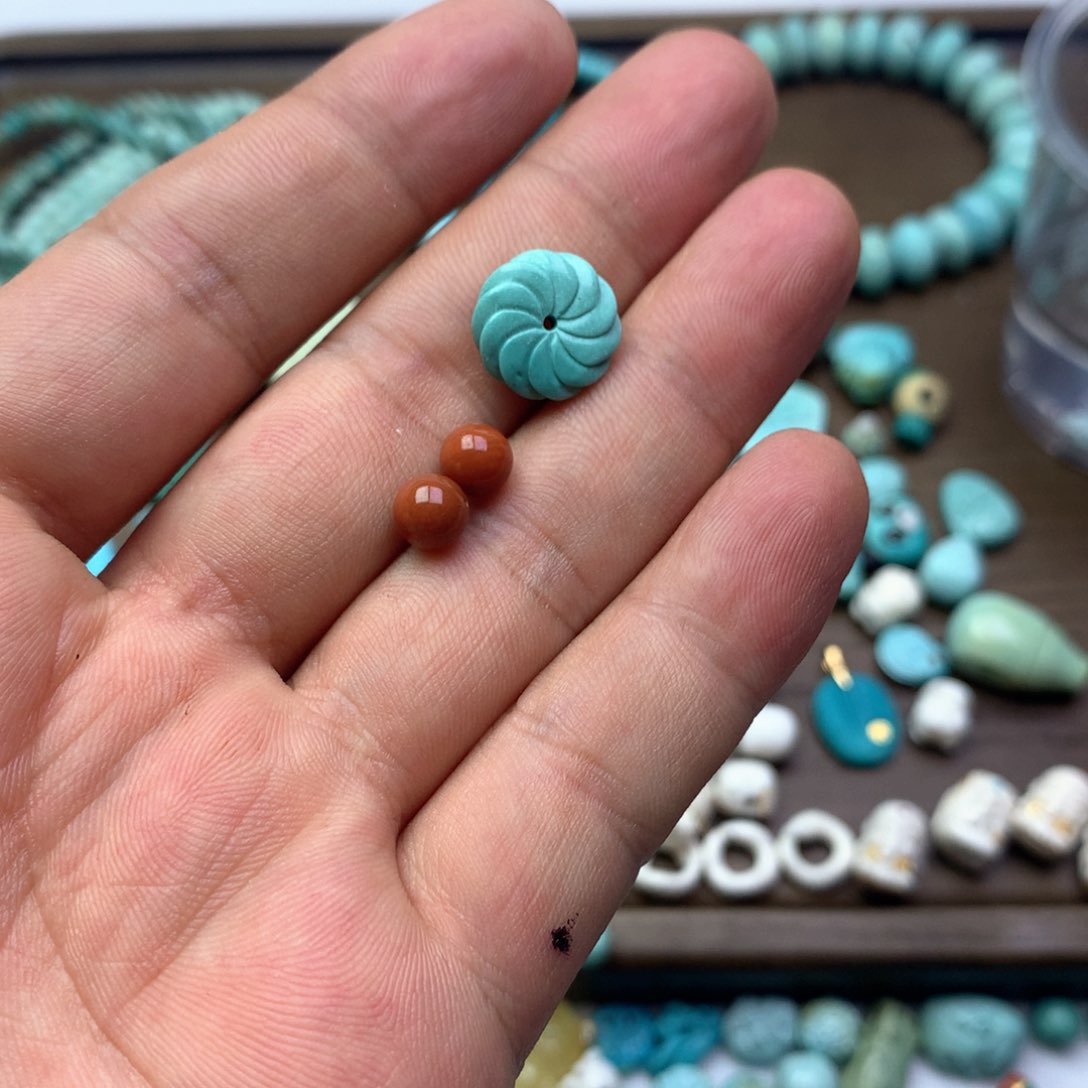 南红玛瑙雕刻未镶嵌