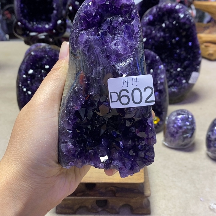 未镶嵌大型摆件（非配饰）水晶