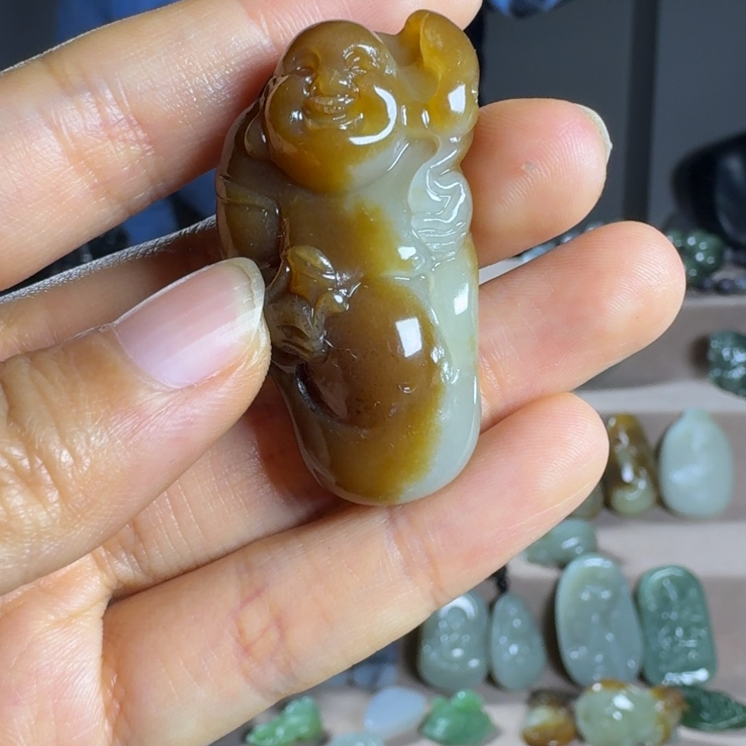 和田玉（糖玉）颈饰未镶嵌