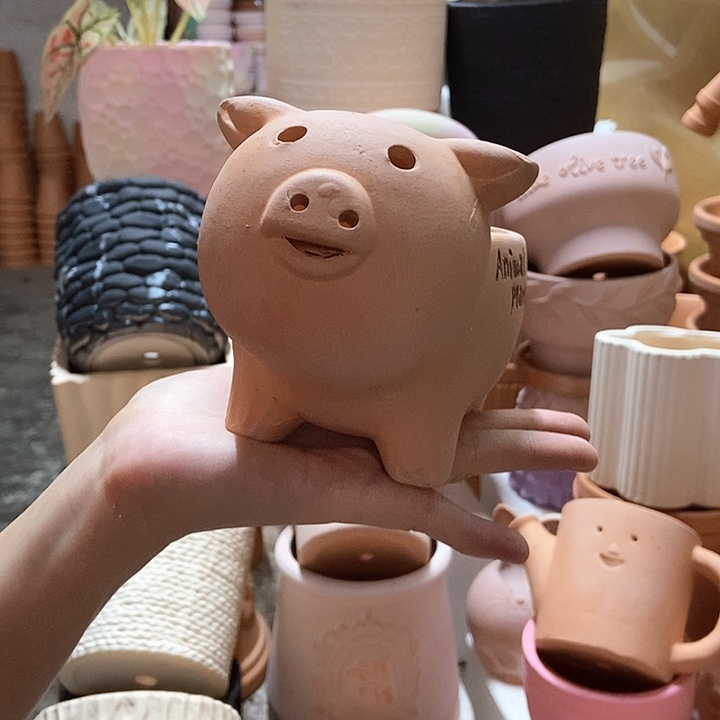 17×10红陶小猪 粗陶1个