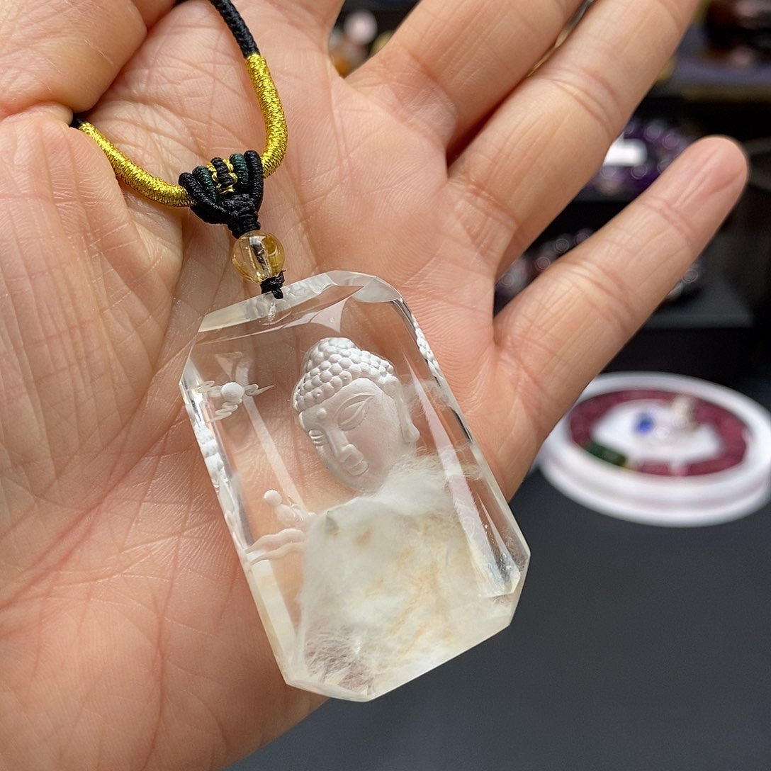 水晶吊坠(赠链)未镶嵌