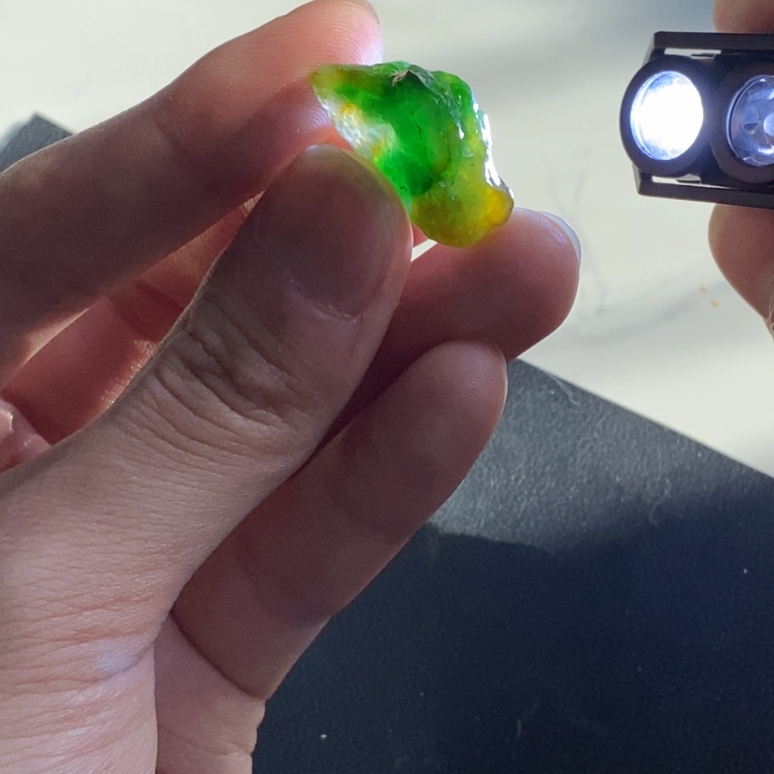 定制翡翠未镶嵌双彩冰种黄加绿