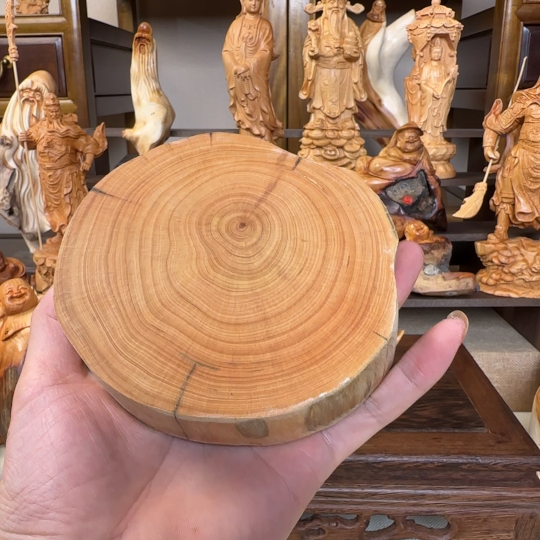 崖柏小木匠艺雕一物一拍