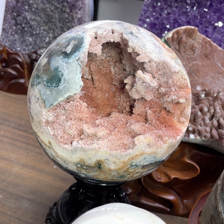 水晶摆件未镶嵌捡漏