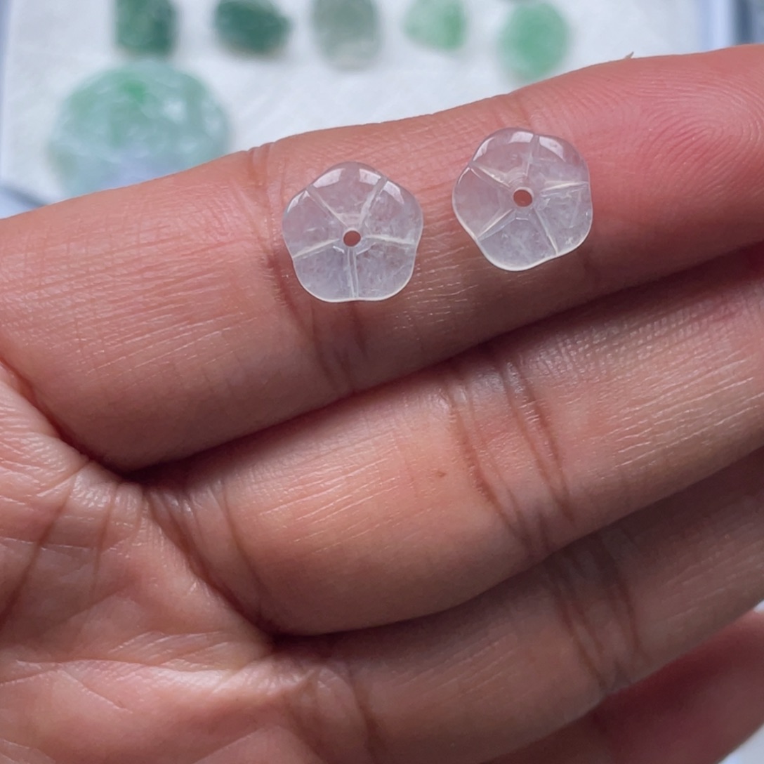 翡翠未镶嵌颈饰88888888