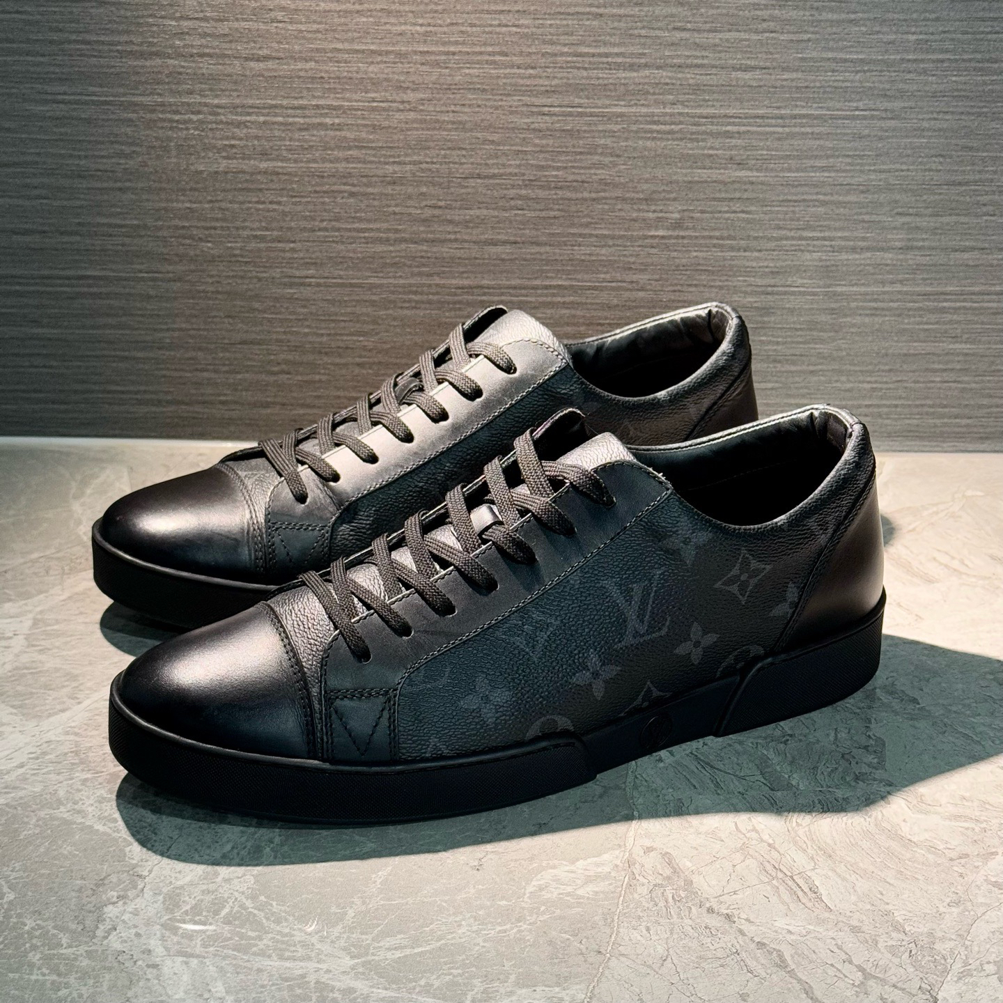 99新 LouisVuitton/路易威登 黑色经典老花半印商务板鞋 客户寄售